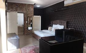 Naldorado Executive Villa